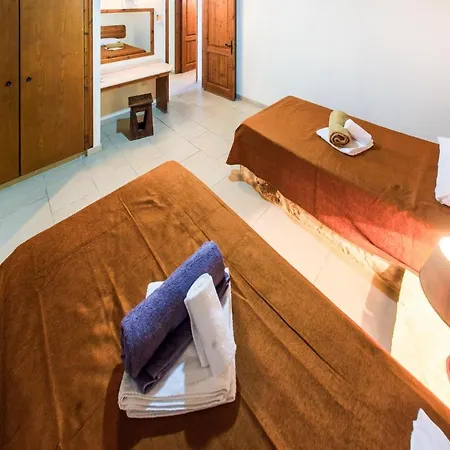 3 Bedroom In Laatchi Сasa de vacaciones Prodromi