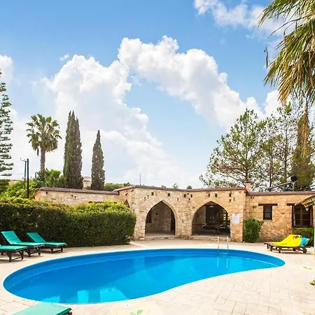 Hébergement de vacances 3 Bedroom In Laatchi